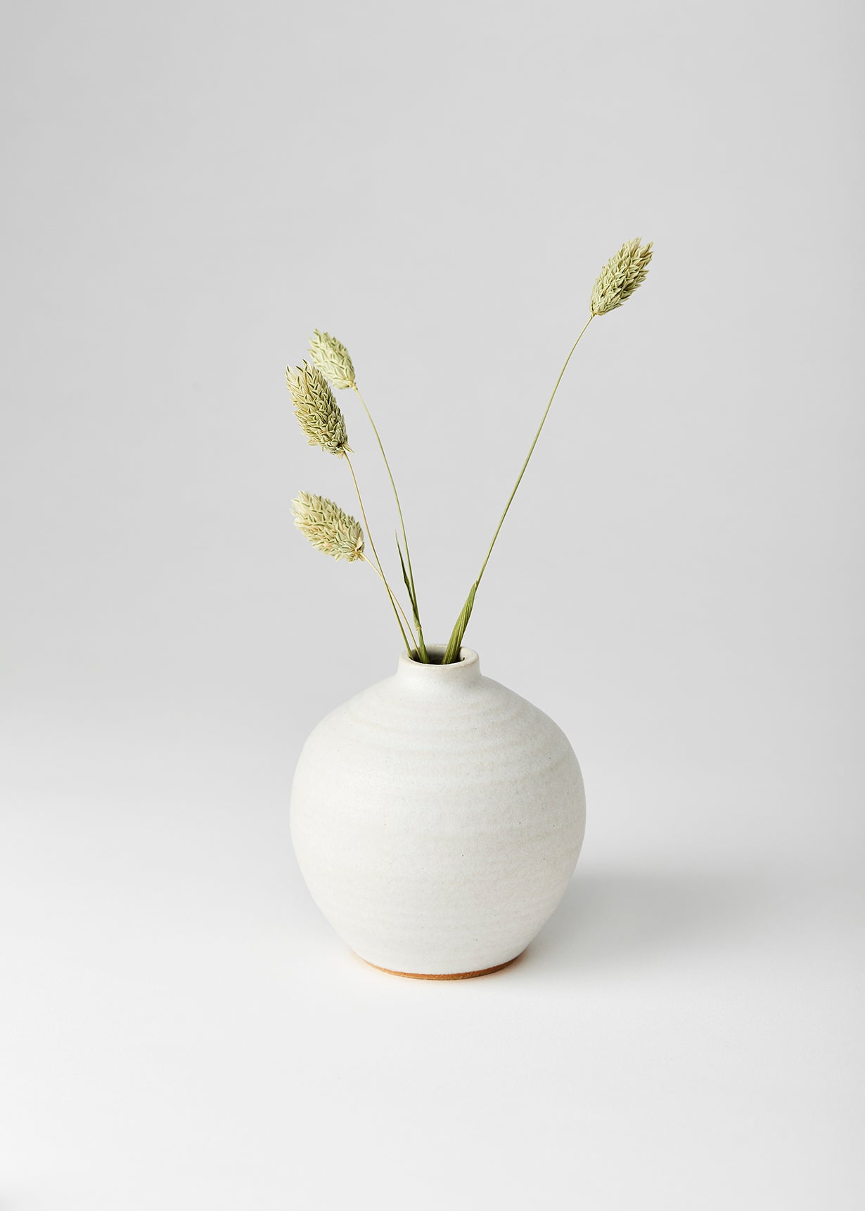 Mari Snow Bud Vase